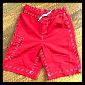 ☀️ 3/$36 or 2/$30 
LANDS END Boys Red Swim Trunks Mesh Lining sz S